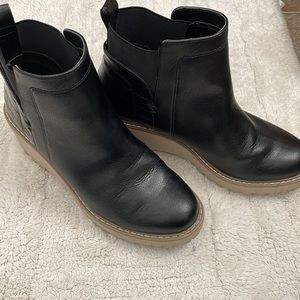 Dolce Vita Rielle Size 85 Wedge Boots 